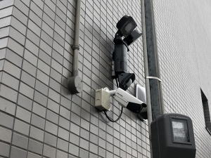 京都市左京区の病院・クリニックでの防犯カメラ設置工事1