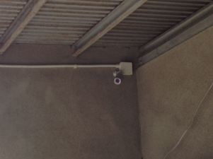 伊丹市の住宅での防犯カメラ設置工事1