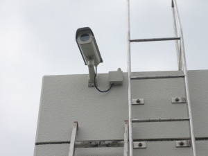 大阪府泉南市の水道施設での防犯カメラ設置工事3