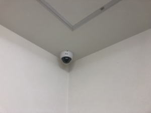 兵庫県高砂市の福祉施設での防犯カメラ設置工事1