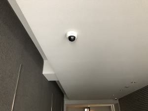 西宮市のマンションでの防犯カメラ設置工事1