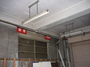 大阪市浪速区の会社事務所での防犯カメラ設置工事2