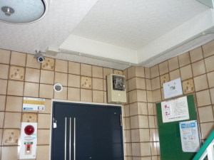 大阪市東淀川区のマンションでの防犯カメラ設置工事2