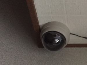 大阪府柏原市の個人住宅での防犯カメラ設置工事3