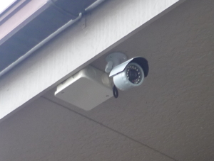岸和田市の個人住宅での防犯カメラ設置工事2