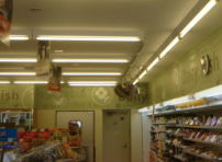 兵庫県伊丹市のコンビニでの遠隔監視システム設置工事2