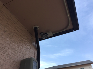 八幡市の個人住宅での防犯カメラ設置工事3