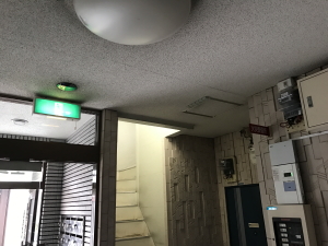 大阪市東住吉区のマンションでの防犯カメラ設置工事2